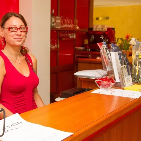 Oasi Hotel 3*