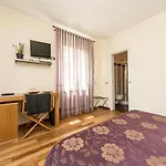 מלון Oasi Eco Boutique 3*